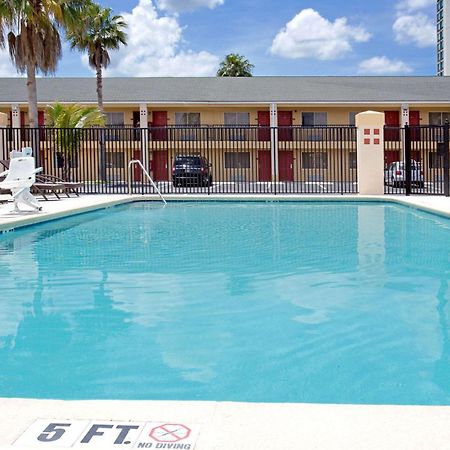 Hotel Super 8 By Wyndham Orlando International Drive Exterior foto